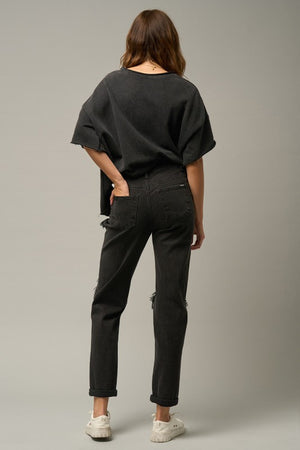 Back pocket of HIGH RISE DESTROYED BLACK JEAN