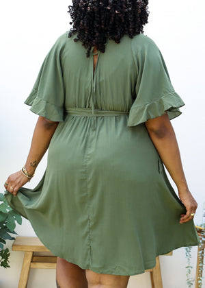 Back view of Plus Size O-Ring Tied Belt Waist Butterfly Flare Sleeve Midi Dress