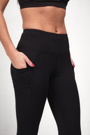 Black Capri Legging with Pockets for women