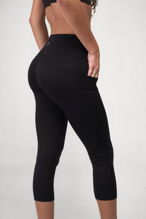 Side view of Capri Legging with Pockets for women