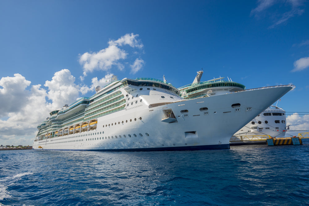 7 Stylish Women's Cruise Outfits You'll Love!