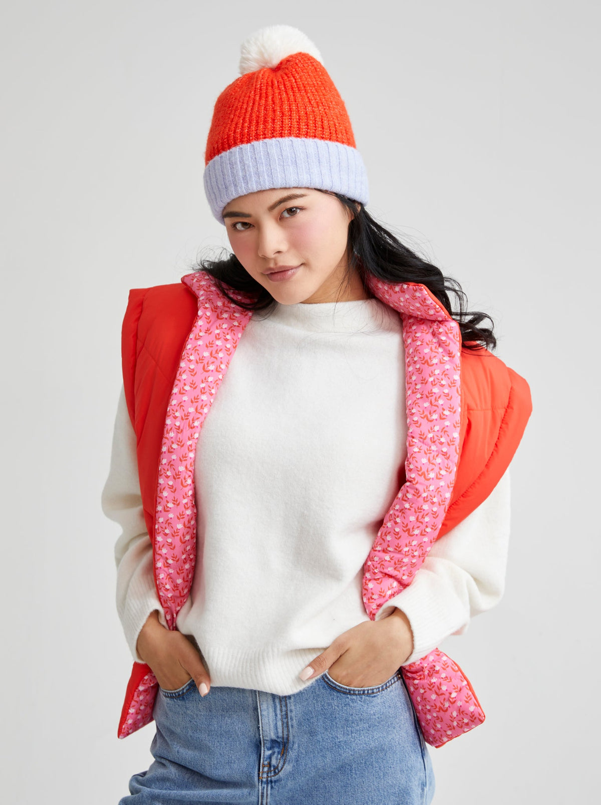 Model wearing Shiraleah Jane Hat, Orange