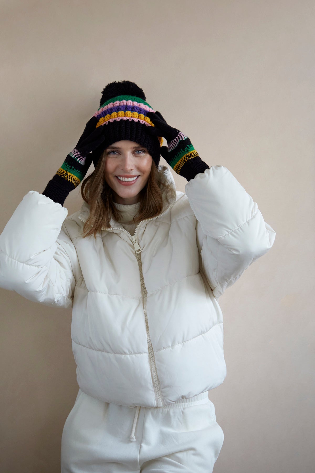 Shiraleah Vaughn Winter Knit Touchscreen Gloves, Black