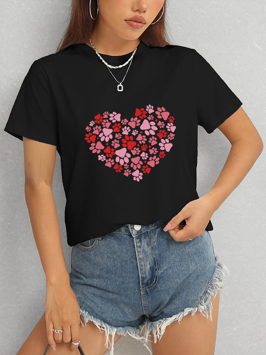 Black Heart Round Neck Short Sleeve T-Shirt