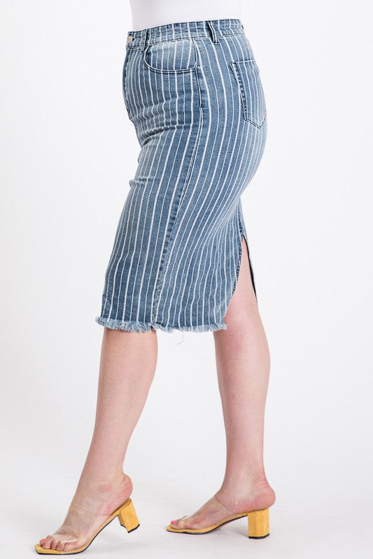 PLUS SIZE STRIPED BACK SLIT MIDI SKIRT