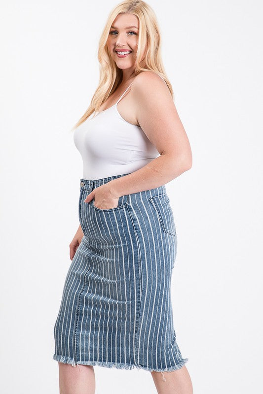 PLUS SIZE STRIPED BACK SLIT MIDI SKIRT