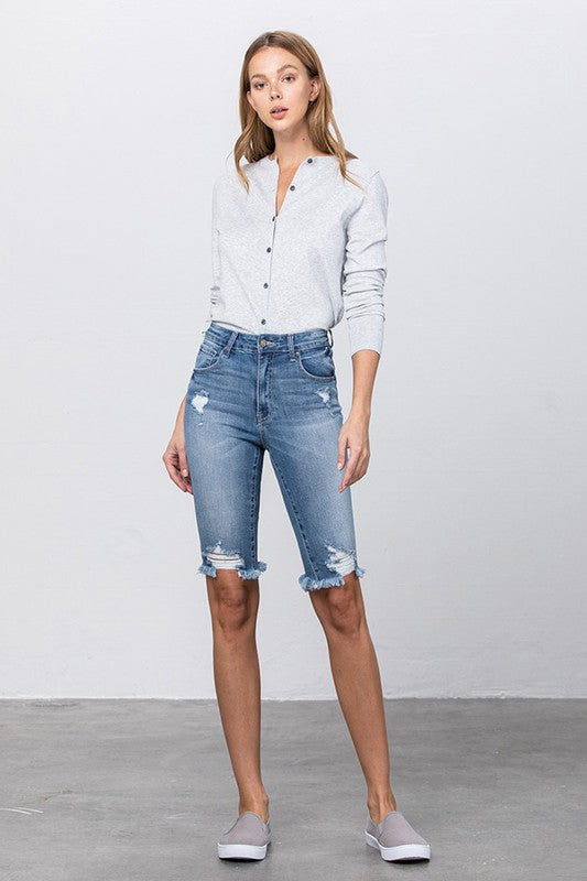 CUTE HEAVY AND LONG FRONT DESTROY BERMUDA SHORTS