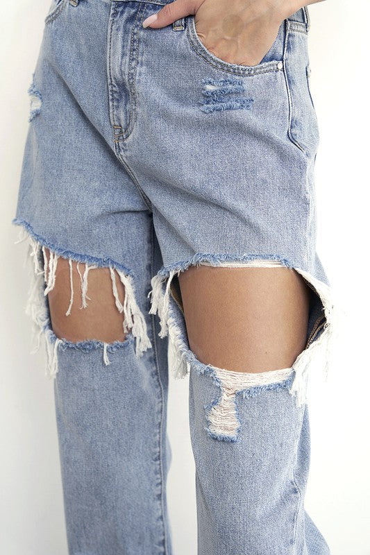 Pocket on HIGH RISE STRAIGHT JEANS