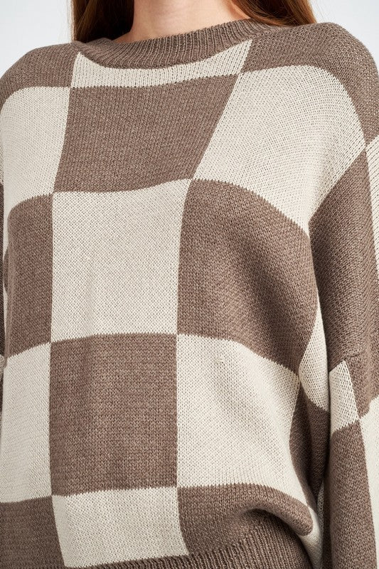 close up view of CHECKERED SWEATER WITH BUBBLE SLEEVES brown