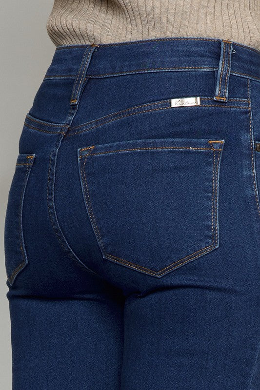 Close up view of the pockets of High Rise Super Skinny Jeans