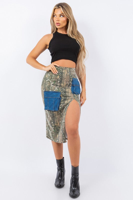 Hot Cargo Skirt with contrast pockets in Woodland Camo for summer