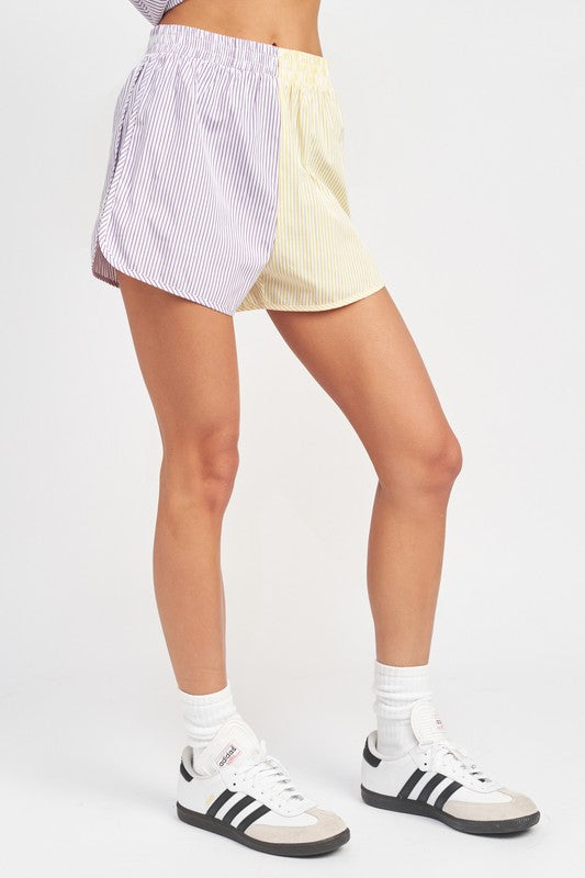 COLOR BLOCK SHORTS WITH ELASTIC WAISTBAND