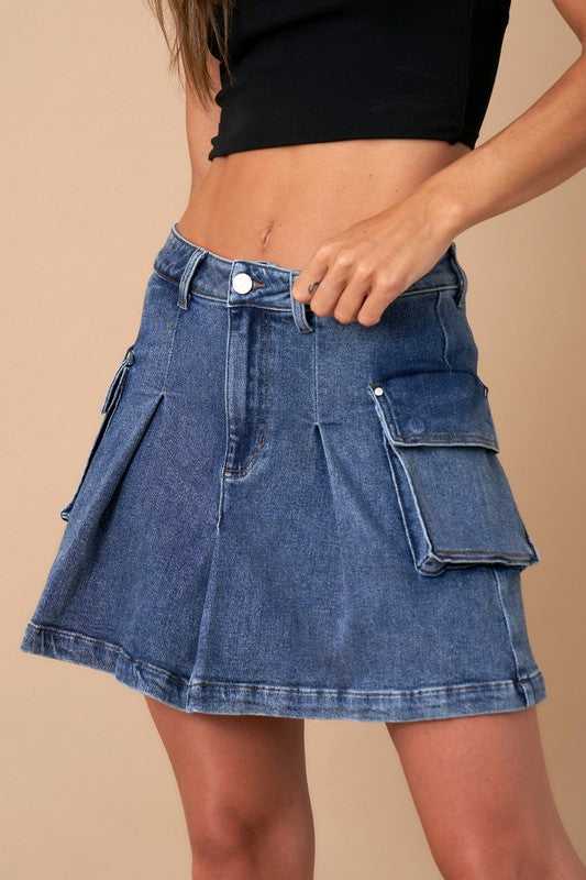 Close up look at PLEATED CARGO DENIM MINI SKIRT