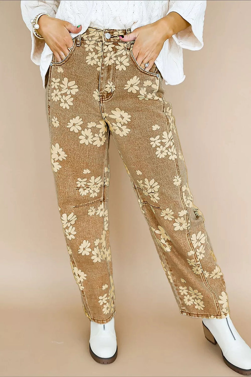 Close up view of pockets on Floral Print Metal Button Pleated Straight Leg Jeans