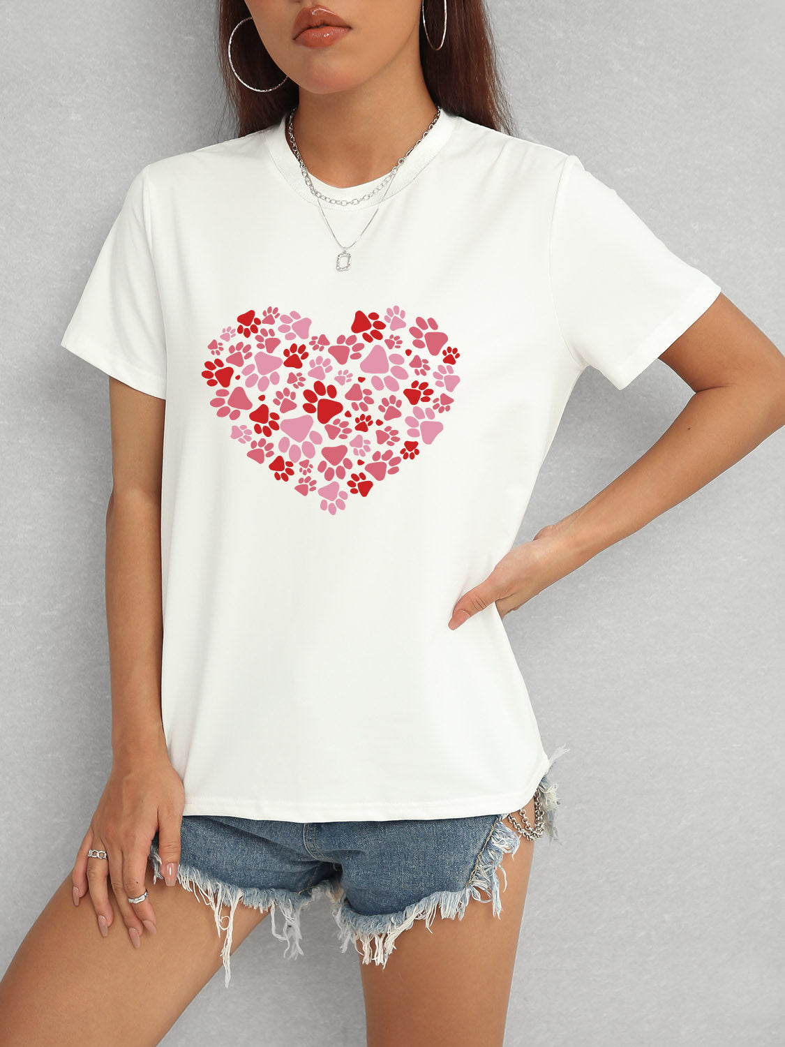 White Heart Round Neck Short Sleeve T-Shirt
