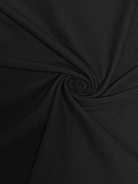 Close-up of black fabric with a褶皱效果