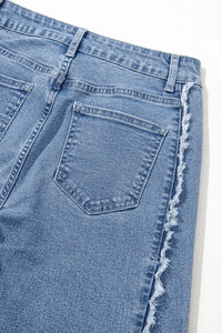 Close up of pockets on the jeans
