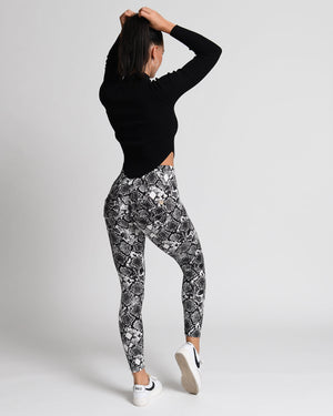 Another full pic of the back of black *Wild at Heart* (Dream Light Leggings)