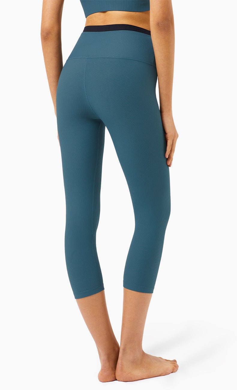 High Rise Cropped Leggings w/ Seamings for you