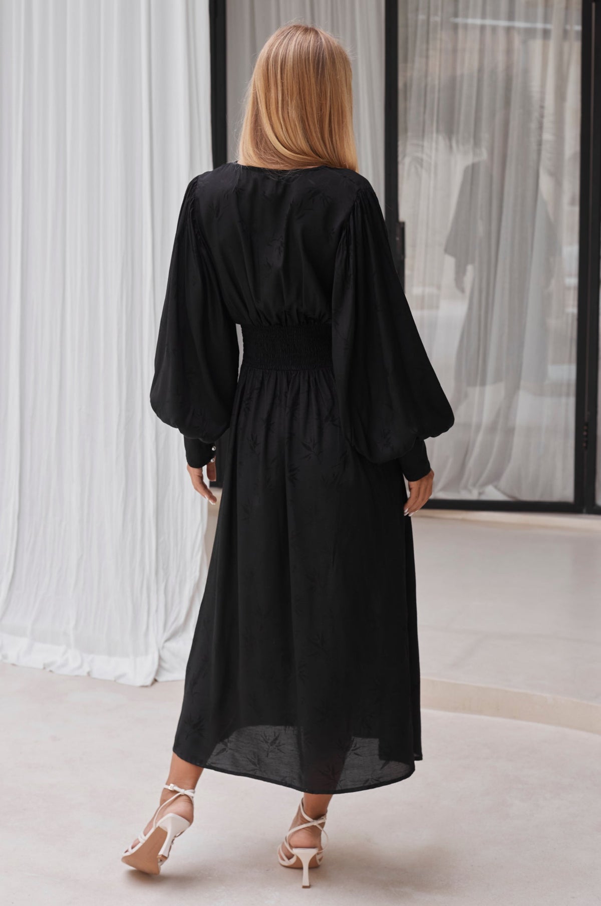 Juliette Pearl Buttons Midi Dress Black