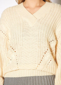 Pleione Womens Loose Knit Sweater in Cream