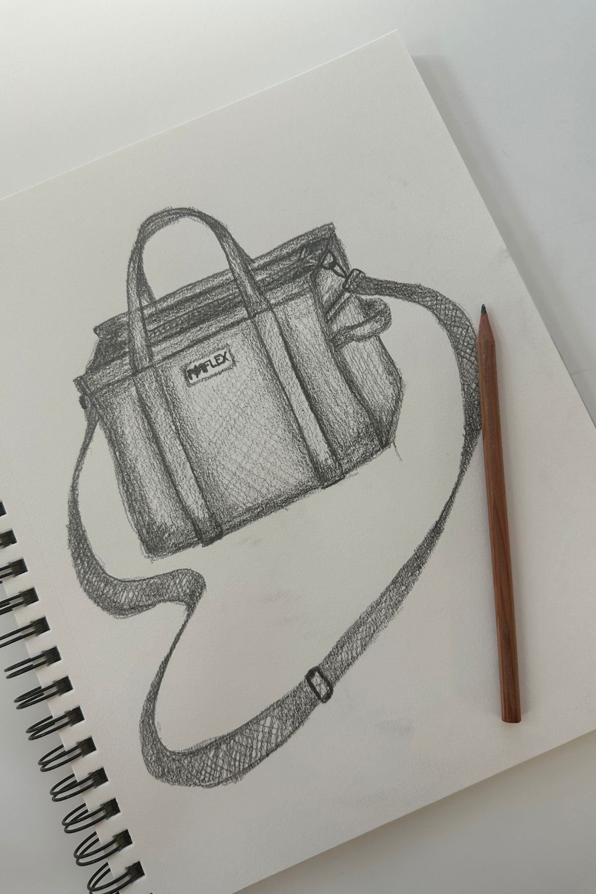 Drawing of the Sloane Tote - Taupe