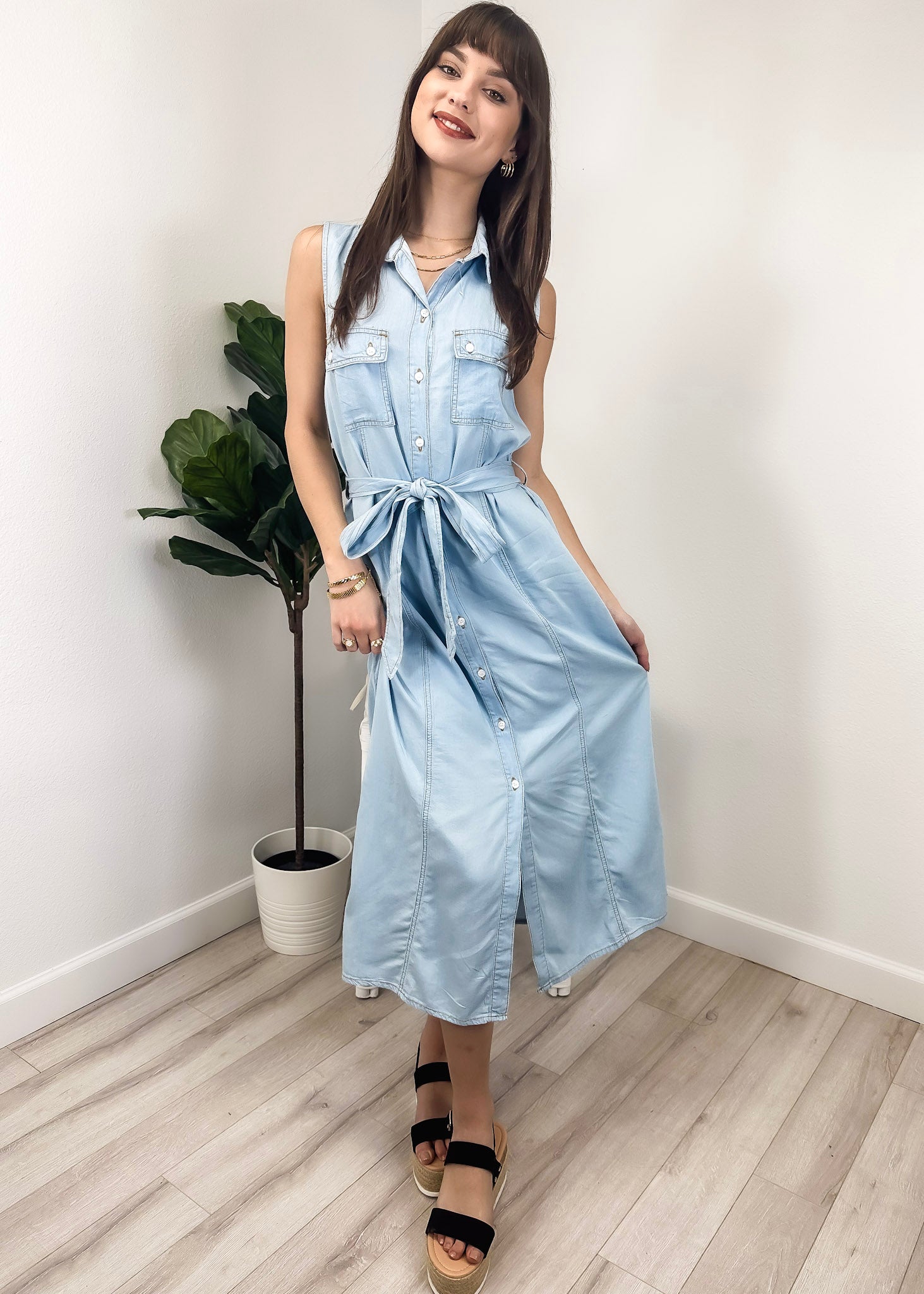 Anna-Kaci Women's Sleeveless Jean Shirt Dress Tied Waist Turn Down Collar Pocket Denim Dress, XL 16-18 / Light Blue