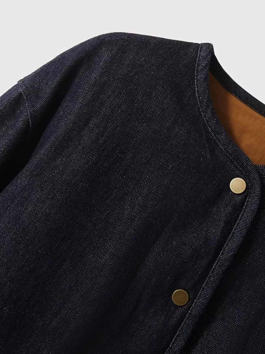 Left side view of the shoulder area on Diamond-Quilted Lightweight Cropped Reversible Down Jacket