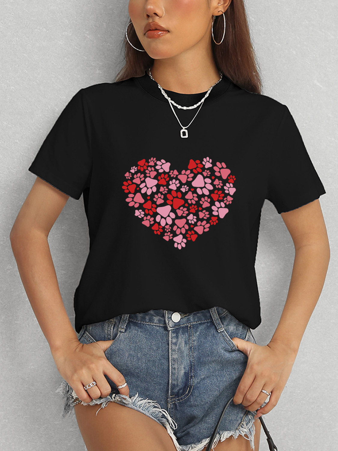 Black Heart Round Neck Short Sleeve T-Shirt