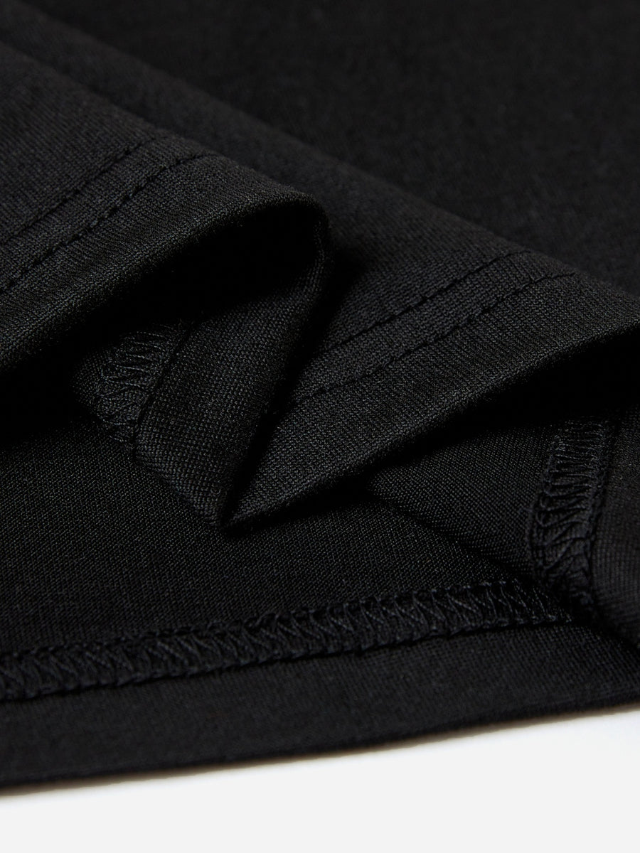 The hem on black Graphic Round Neck Short Sleeve T-Shirt