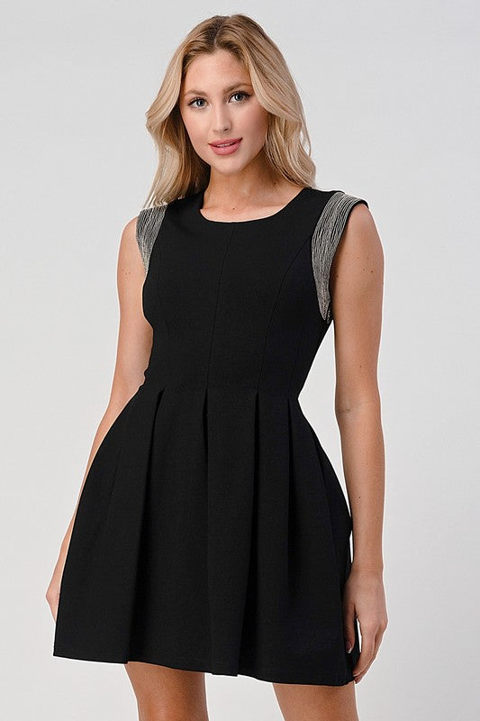 Micro-Chain Detailed Pleated Dress