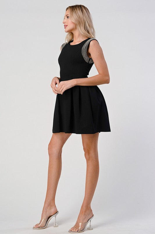 Micro-Chain Detailed Pleated Dress