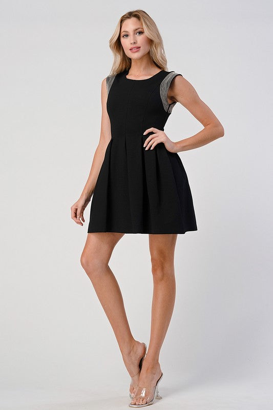 Micro-Chain Detailed Pleated Dress