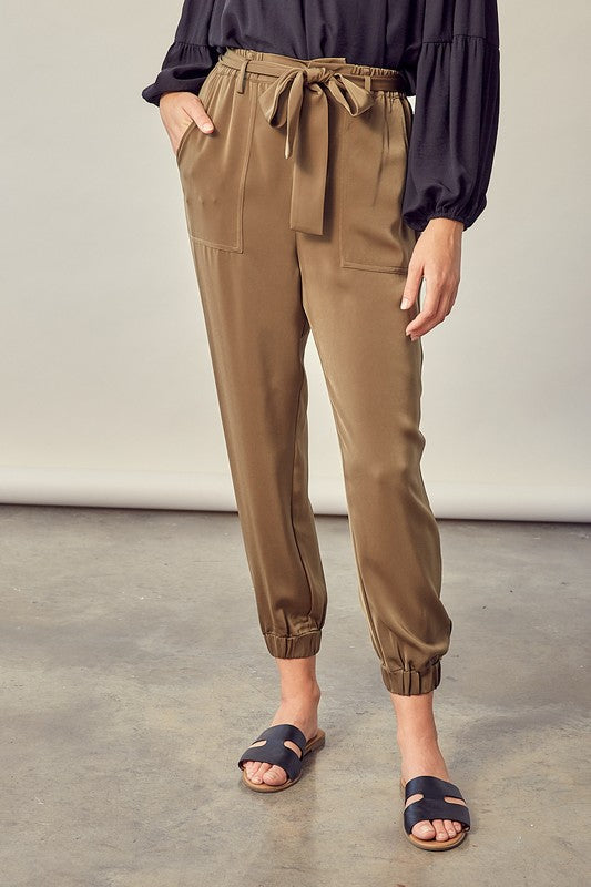 SATIN PANTS WITH BELT