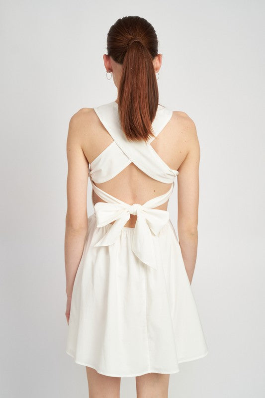 BOW TIE BACK SMOCKED MNI DRESS