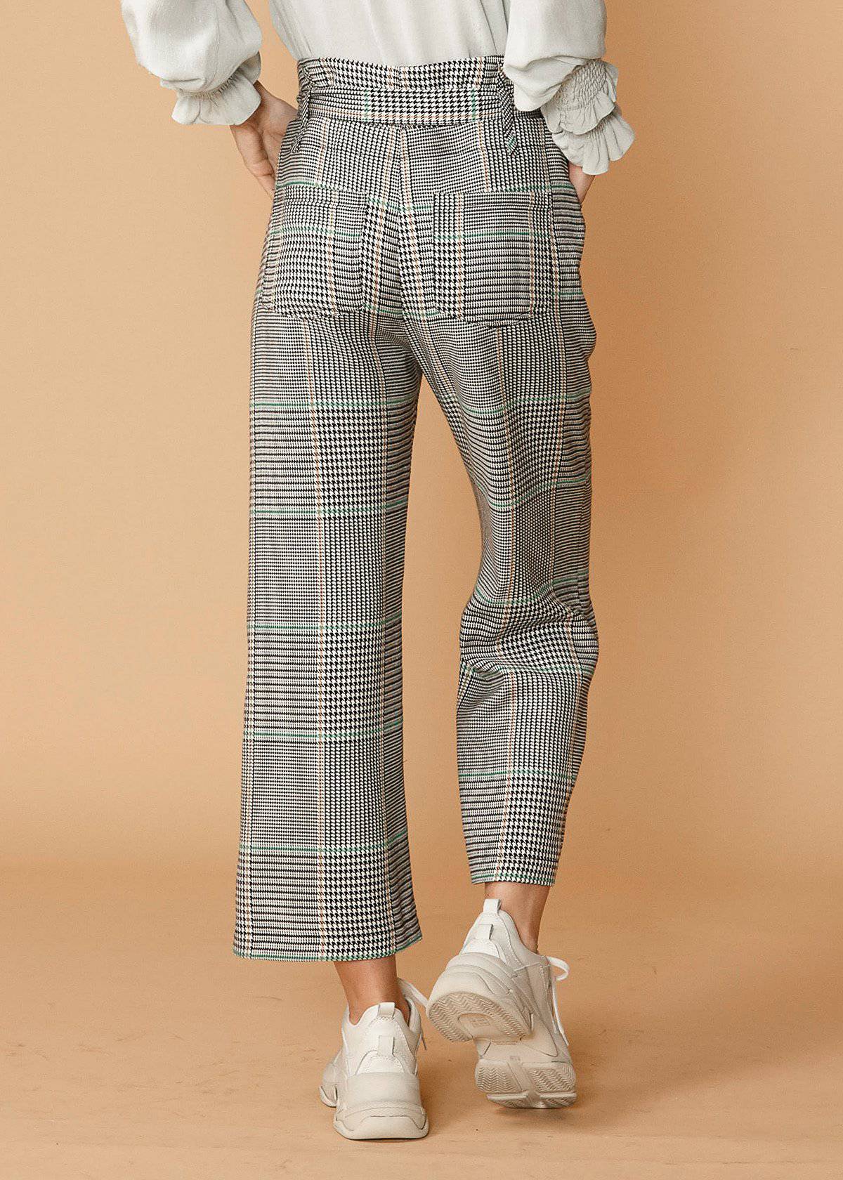 View of the back Women&#39;s Plaid Tie Waist Cropped Pants