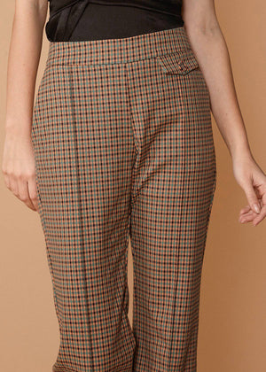 Close up of Women's Wide Cuff Trouser in Peach 