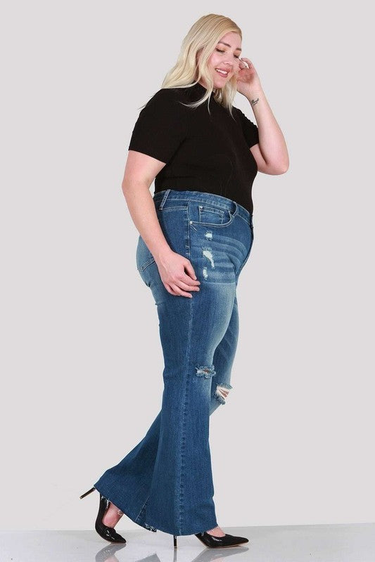 PLUS SIZE BOOT CUT WITH DESTROY