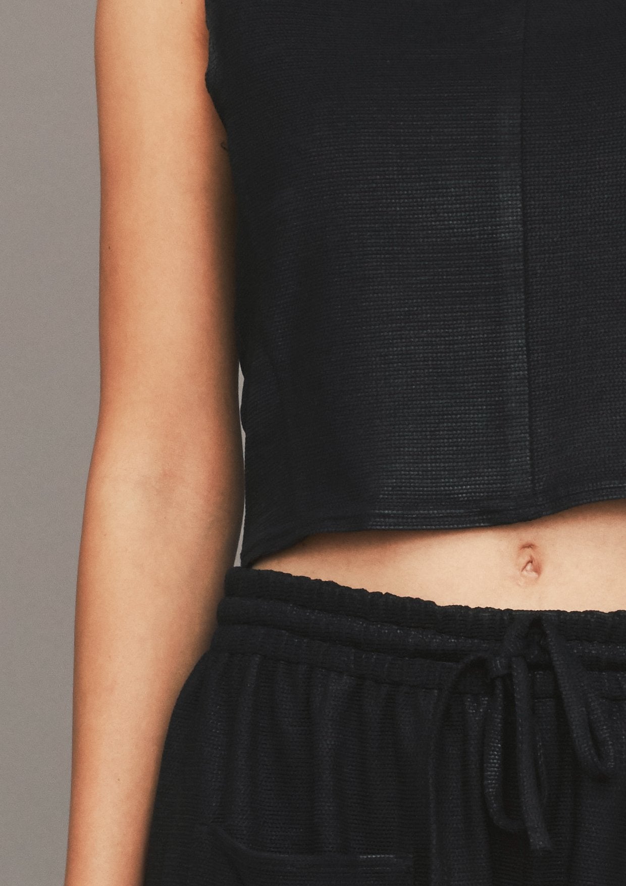 SHIRT SLEEVELESS - TECH LACES STRETCH black by BERENIK - East Hills Casuals