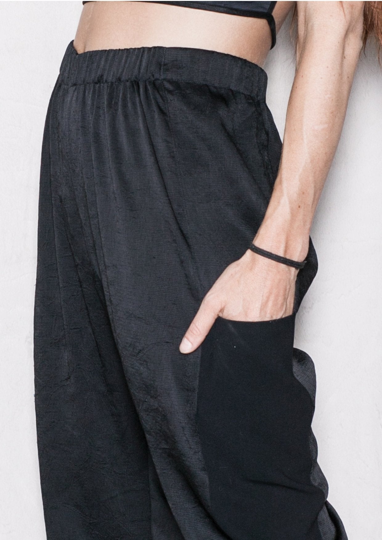 PANTS LOOSE ELASTIC - BLACK shiny by BERENIK - East Hills Casuals