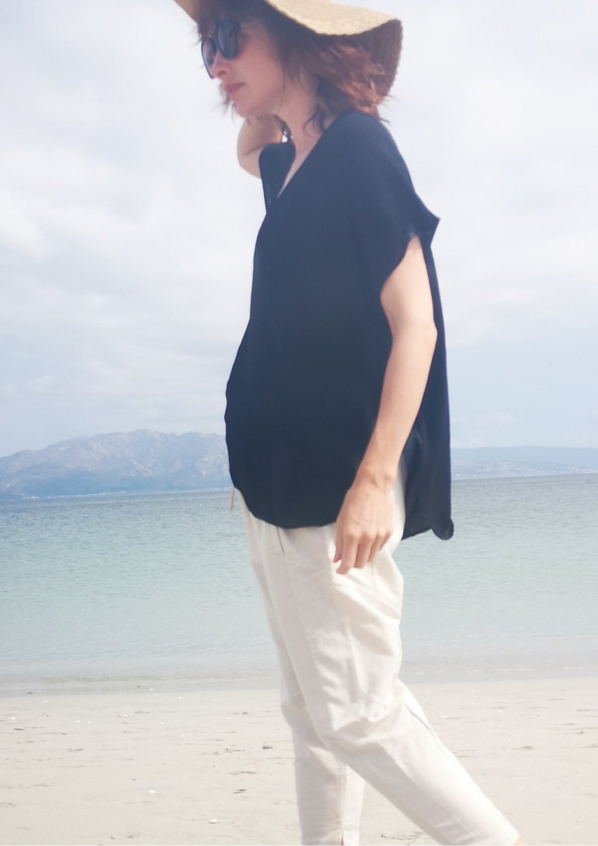 SHIRT SLEEVELESS V-COLLAR - VINTAGE GEORGETTE black by BERENIK - East Hills Casuals
