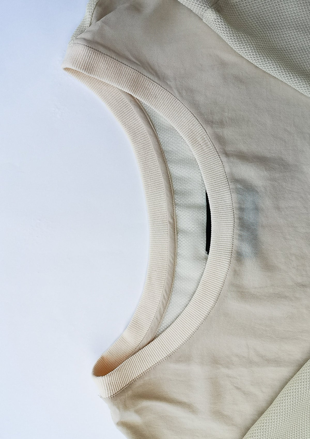 T-SHIRT FEMALE CREME MESH by BERENIK