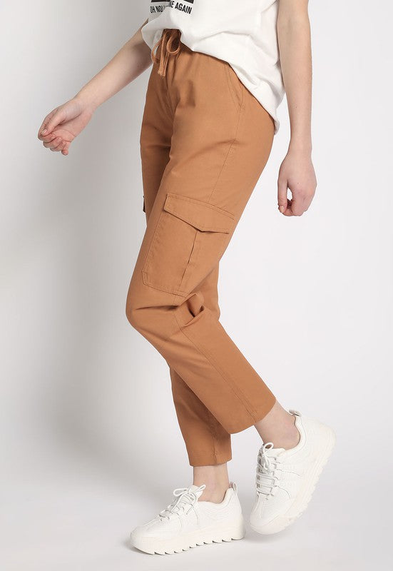 Side view of HIGH WAISTED CARGO PANTS