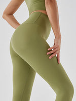 CLOSE UP OF GREEN Wide Waistband Sports Leggings 