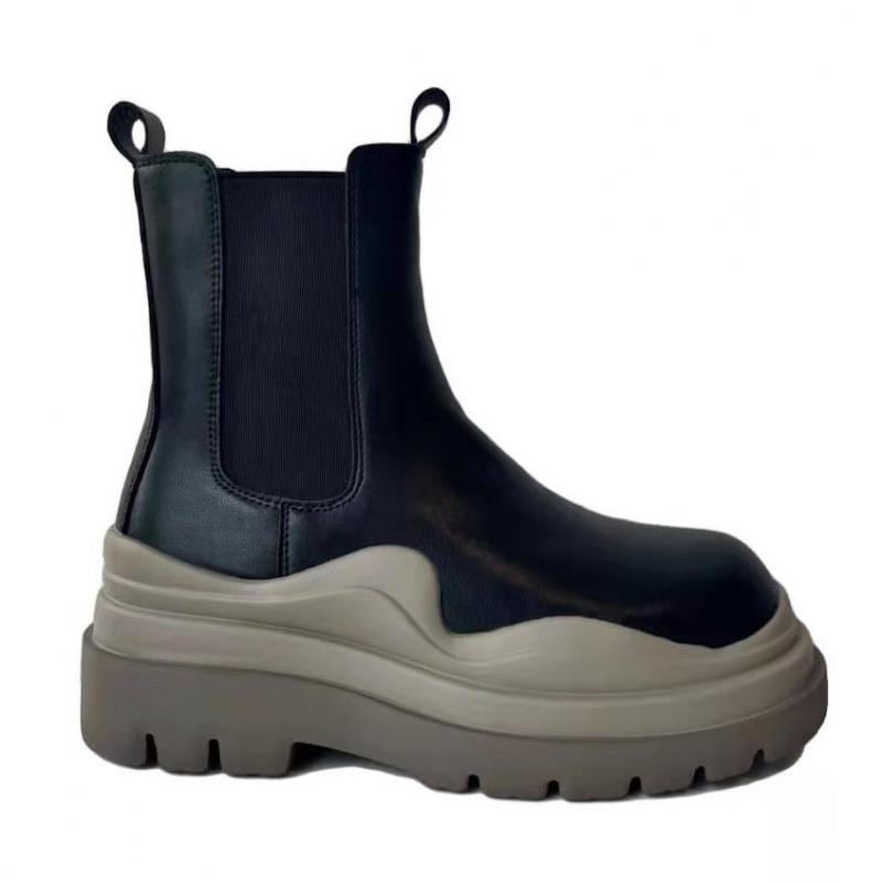 Chunky Chelsea Platform Boots by White Market
